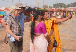 जर्मनी के पर्यटक, बोले नमस्ते राजिम जर्मनी के पर्यटक, बोले नमस्ते राजिम