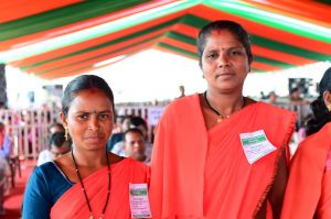 उजाला समूह की महिलाओं के जीवन में आया उजियारा, मिला सीआईएफ के 30.80 लाख रुपए का चेक उजाला समूह की महिलाओं के जीवन में आया उजियारा, मिला सीआईएफ के 30.80 लाख रुपए का चेक