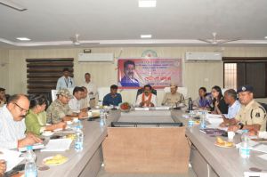 जनहित के कार्यों को दायित्व पूर्वक करें-उप मुख्यमंत्री श्री विजय शर्मा जनहित के कार्यों को दायित्व पूर्वक करें-उप मुख्यमंत्री श्री विजय शर्मा