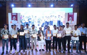 अग्निवीर के प्रति समाज में होगा सम्मान, कार्यकाल पूरा करने के बाद उनके पास अनुभव और हुनर की होगी पूंजी: उपमुख्यमंत्री श्री शर्मा अग्निवीर के प्रति समाज में होगा सम्मान, कार्यकाल पूरा करने के बाद उनके पास अनुभव और हुनर की होगी पूंजी: उपमुख्यमंत्री श्री शर्मा