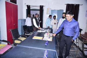 सहायक संचालक सहित 21 अधिकारी-कर्मचारियों को नोटिस सहायक संचालक सहित 21 अधिकारी-कर्मचारियों को नोटिस