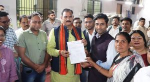  स्वास्थ्य विभाग के बर्खास्त 05 हजार कर्मी हुये बहाल और 25 हजार कर्मियों को मिला रूका वेतन 