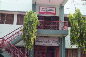 महिला एवं बाल विकास के 14 में से 10 कर्मचारी नदारद