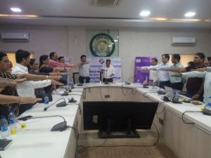 कलेक्टर डाॅ. गौरव सिंह ने मतदाता जागरूकता के लिए दिलाई शपथ