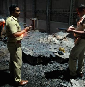 ब्लास्ट के बाद फर्नेस में गिरा मजदूर, मौत ब्लास्ट के बाद फर्नेस में गिरा मजदूर, मौत