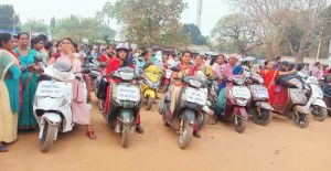 स्वीप के तहत स्कूटी और बाइक रैली को लेकर नगरवासियों में दिखा जबरदस्त उत्साह स्वीप के तहत स्कूटी और बाइक रैली को लेकर नगरवासियों में दिखा जबरदस्त उत्साह