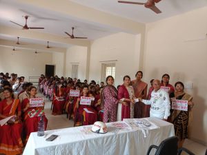 मतदाता जगरूकता हेतु नवाचारी अभियान,खालसा कॉलेज में हल्दी,पीला चावल नेवता कार्यक्रम