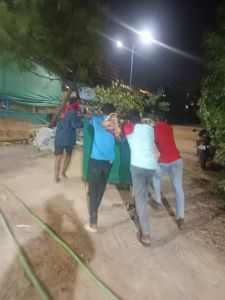 भंडारे के बाद सफाई में जुटा निगम