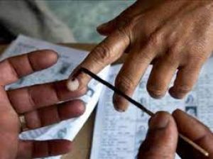 जिले में 21 और 22 अप्रैल को कराया जाएगा होम वोटिंग जिले में 21 और 22 अप्रैल को कराया जाएगा होम वोटिंग