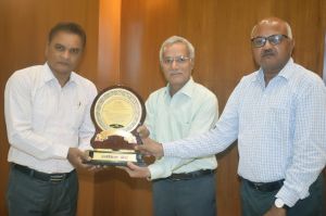 पाॅवर कंपनी से मुख्य अभियंता सतर्कता (एल टी) आई एन केथवास की भावभीनी विदाई पाॅवर कंपनी से मुख्य अभियंता सतर्कता (एल टी) आई एन केथवास की भावभीनी विदाई