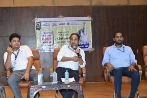 कलेक्टर डॉ. गौरव कुमार सिंह “पैरेंट्स मीट“ में मिले पालकों व शिक्षकों से कलेक्टर डॉ. गौरव कुमार सिंह “पैरेंट्स मीट“ में मिले पालकों व शिक्षकों से