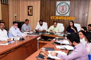 खेती किसानी के मौसम को ध्यान में रखते हुए खाद बीज की रहे पर्याप्त उपलब्धता - कलेक्टर खेती किसानी के मौसम को ध्यान में रखते हुए खाद बीज की रहे पर्याप्त उपलब्धता - कलेक्टर