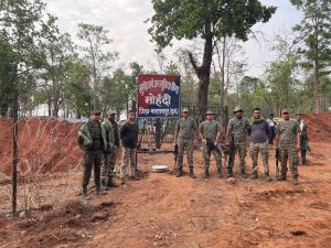 नक्सल प्रभावित क्षेत्र ग्राम मोहन्दी में नवीन कैम्प खोला गया नक्सल प्रभावित क्षेत्र ग्राम मोहन्दी में नवीन कैम्प खोला गया