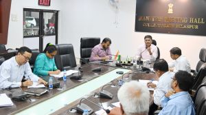 स्कूल खुलने के पहले मरम्मत कामों को करें पूर्ण : कलेक्टर स्कूल खुलने के पहले मरम्मत कामों को करें पूर्ण : कलेक्टर