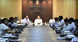  बालोद को दुर्घटना मुक्त जिला बनाने सभी अधिकारी-कर्मचारी सक्रिय सहभागिता सुनिश्चित करें - कलेक्टर श्री चन्द्रवाल