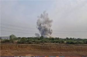 बेमेतरा की बारूद फैक्ट्री में ब्लास्ट ,  सीएम ने किया मुआवजे का ऐलान