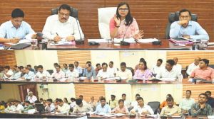  समितियों में हो पर्याप्त खाद-बीज का भण्डारण, समय पर करें वितरण