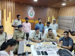 पेट्रोल पंप के मैनेजर के साथ हुई 14 लाख रुपए की लूट का राजफाश