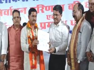 बिलासपुर लोकसभा सीट पर जीते तोखन साहू, कहा- जनता के लिए करूंगा काम बिलासपुर लोकसभा सीट पर जीते तोखन साहू, कहा- जनता के लिए करूंगा काम