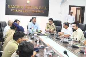  कलेक्टर-एसपी ने संयुक्त बैठक लेकर की कानून-व्यवस्था की समीक्षा