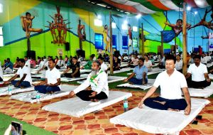  अंतर्राष्ट्रीय दशम् योग दिवस पर योगमय रहा संपूर्ण बालोद जिला
