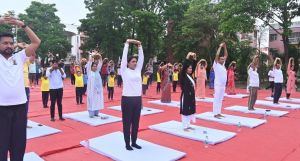  स्वस्थ और दीर्घायु जीवन के लिए अपनाएं योग: विधायक  भावना बोहरा