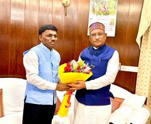 मुख्यमंत्री विष्णुदेव साय से गोवा विधानसभा के अध्यक्ष रमेश बी तावड़कर की सौजन्य मुलाक़ात मुख्यमंत्री विष्णुदेव साय से गोवा विधानसभा के अध्यक्ष रमेश बी तावड़कर की सौजन्य मुलाक़ात