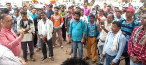 कीटनाशक दवाई का छिड़काव करने वाले एवं मैदानी स्वास्थ्य अमलो को दिया गया प्रशिक्षण कीटनाशक दवाई का छिड़काव करने वाले एवं मैदानी स्वास्थ्य अमलो को दिया गया प्रशिक्षण