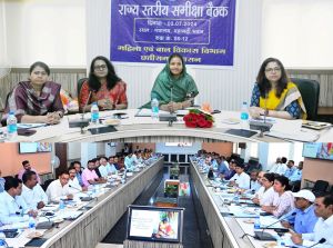 दिव्यांगों को हुनरमंद बनाकर स्वरोजगार से जोड़े : मंत्री लक्ष्मी राजवाड़े दिव्यांगों को हुनरमंद बनाकर स्वरोजगार से जोड़े : मंत्री लक्ष्मी राजवाड़े