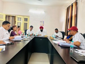 खाद्य आयोग के अध्यक्ष ने विभागीय योजनाओं समीक्षा की खाद्य आयोग के अध्यक्ष ने विभागीय योजनाओं समीक्षा की