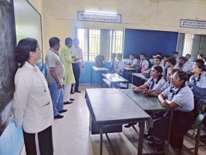  फाइट द बाईट अंतर्गत जुड़े स्कूल के शिक्षक व बच्चे हम भी अपने घर में ड्राई डे मनाएंगे