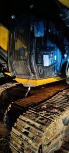   अवैध उत्खनन व परिवहन के विरुद्ध खनि अमला की रात में दबिश