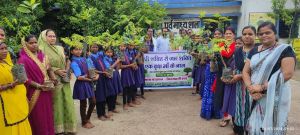 &lsquo;एक पेड़ माँ के नाम&lsquo;&lsquo; अभियान के तहत विभिन्न स्थानों में किया गया पौधरोपण