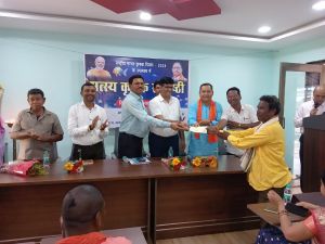 27 उत्कृष्ट मत्स्य कृषकों को उत्पादकता बोनस का वितरण 27 उत्कृष्ट मत्स्य कृषकों को उत्पादकता बोनस का वितरण