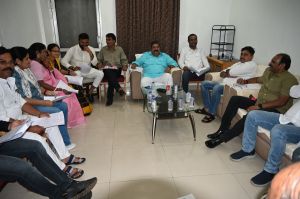 महापौर परिषद की बैठक संपन्न हुई महापौर नीरज पाल की अध्यक्षता में 