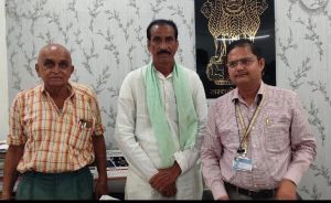 मानसून की बेरूखी के बीच विद्युत अवरोध के चलते खरीफ की सिंचाई नहीं कर पा रहे किसान , आक्रोश मानसून की बेरूखी के बीच विद्युत अवरोध के चलते खरीफ की सिंचाई नहीं कर पा रहे किसान , आक्रोश