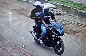 रायपुर में चली गोली, घटना तेलीबांधा के पास की... रायपुर में चली गोली, घटना तेलीबांधा के पास की...