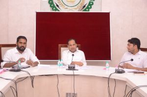 शहर से कचरे का उठाव तुरंत करें, कंडम गाड़ियों की वजह से बाधित ना हो यातायात जल्द हटाएं: कलेक्टर डॉ. गौरव सिंह शहर से कचरे का उठाव तुरंत करें, कंडम गाड़ियों की वजह से बाधित ना हो यातायात जल्द हटाएं: कलेक्टर डॉ. गौरव सिंह