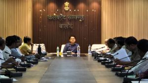   निर्माणाधीन एवं अपूर्ण निर्माण कार्य को शीघ्र पूरा करें: कलेक्टर चन्द्रवाल 