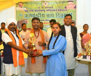  वन मंत्री केदार कश्यप बाघ दिवस पर आयोजित कार्यक्रम में   शामिल हुए