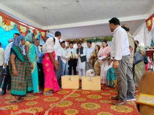 जनसमस्या निवारण शिविर में 104 आवेदनों का त्वरित निराकरण