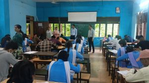 कलेक्टर डाॅ. गौरव सिंह के मार्गदर्शन में उड़नदस्ता टीम ने स्कूल में मारा छापा