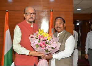 कृषि मंत्री नेताम ने  राज्यपाल रमेन डेका से दिल्ली में की सौजन्य मुलाकात