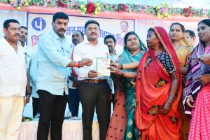 शिविर के जरिए शासन की योजनाओं की जानकारी देने प्रशासन पहुंच रहा आपके द्वार - विधायक शिविर के जरिए शासन की योजनाओं की जानकारी देने प्रशासन पहुंच रहा आपके द्वार - विधायक