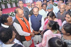 मुख्यमंत्री श्री साय तुषार साहू के श्रद्धांजलि कार्यक्रम में शामिल हुए मुख्यमंत्री श्री साय तुषार साहू के श्रद्धांजलि कार्यक्रम में शामिल हुए