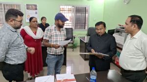 संभागायुक्त कावरे ने किया जिला पंचायत का किया औचक निरीक्षण