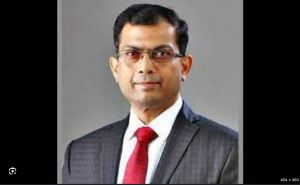  राज्य निर्वाचन आयुक्त अजय सिंह ने ली बैठक