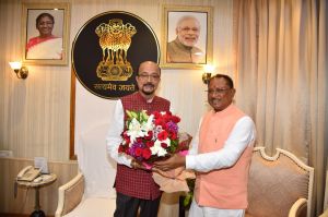 राज्यपाल रमेन डेका को मुख्यमंत्री विष्णु देव साय ने स्वतंत्रता दिवस की शुभकामनाएं दी राज्यपाल रमेन डेका को मुख्यमंत्री विष्णु देव साय ने स्वतंत्रता दिवस की शुभकामनाएं दी