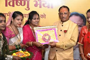  छत्तीसगढ़ सरकार ने बढ़ाया महिलाओं का मान