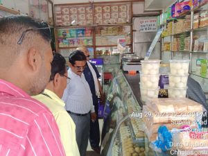  सिंगलयूज प्लास्टिक, फल, जूस एवं सड़े गले खादय पदार्थ विक्रय करने वाले दुकानदारों पर 12800 रूपये का चालानी कार्यवाही 